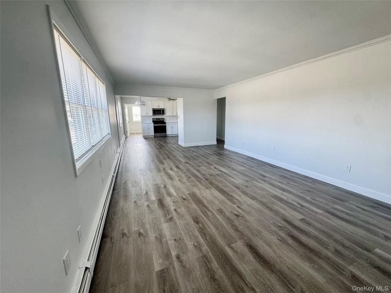 70 Burlington Ave - Photo 3 of 10