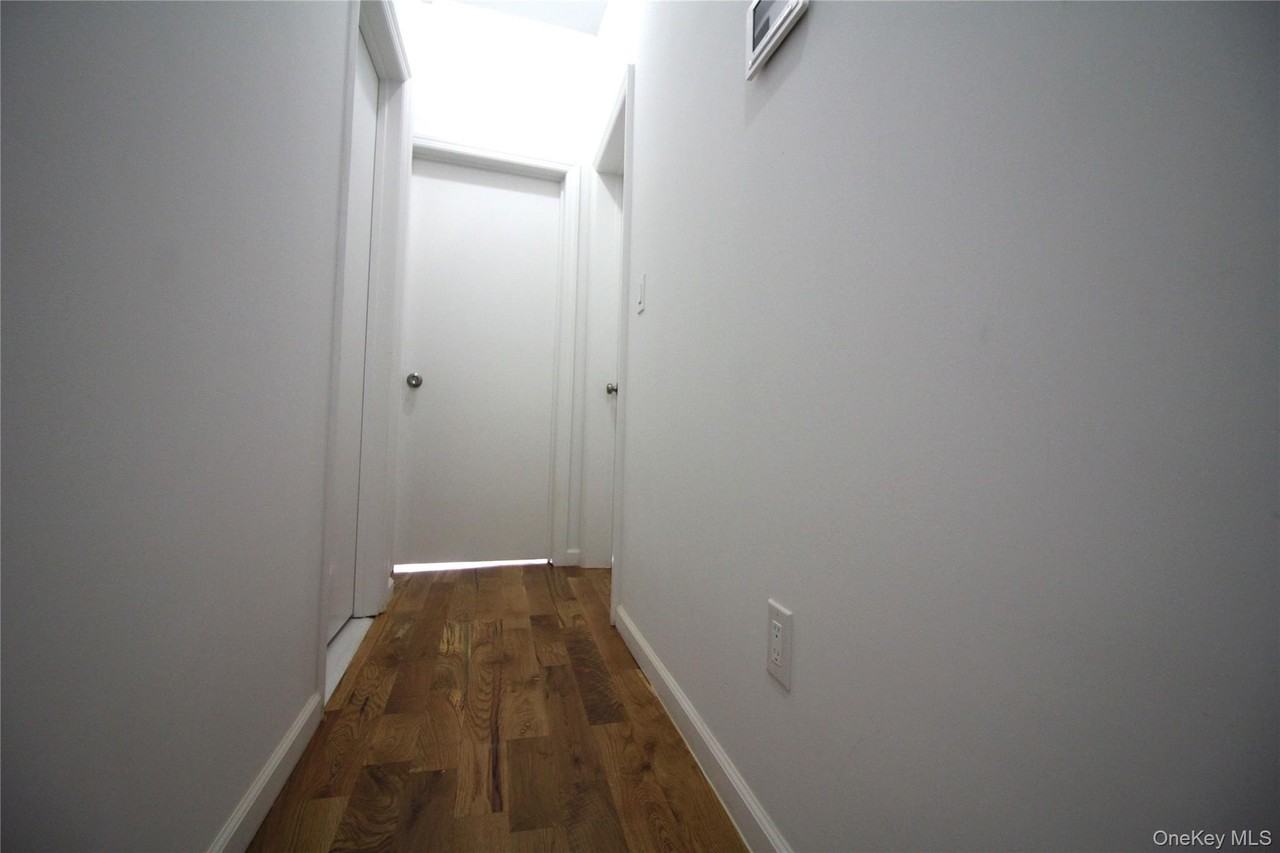 291 Bonner Pl #2 - Photo 4 of 19