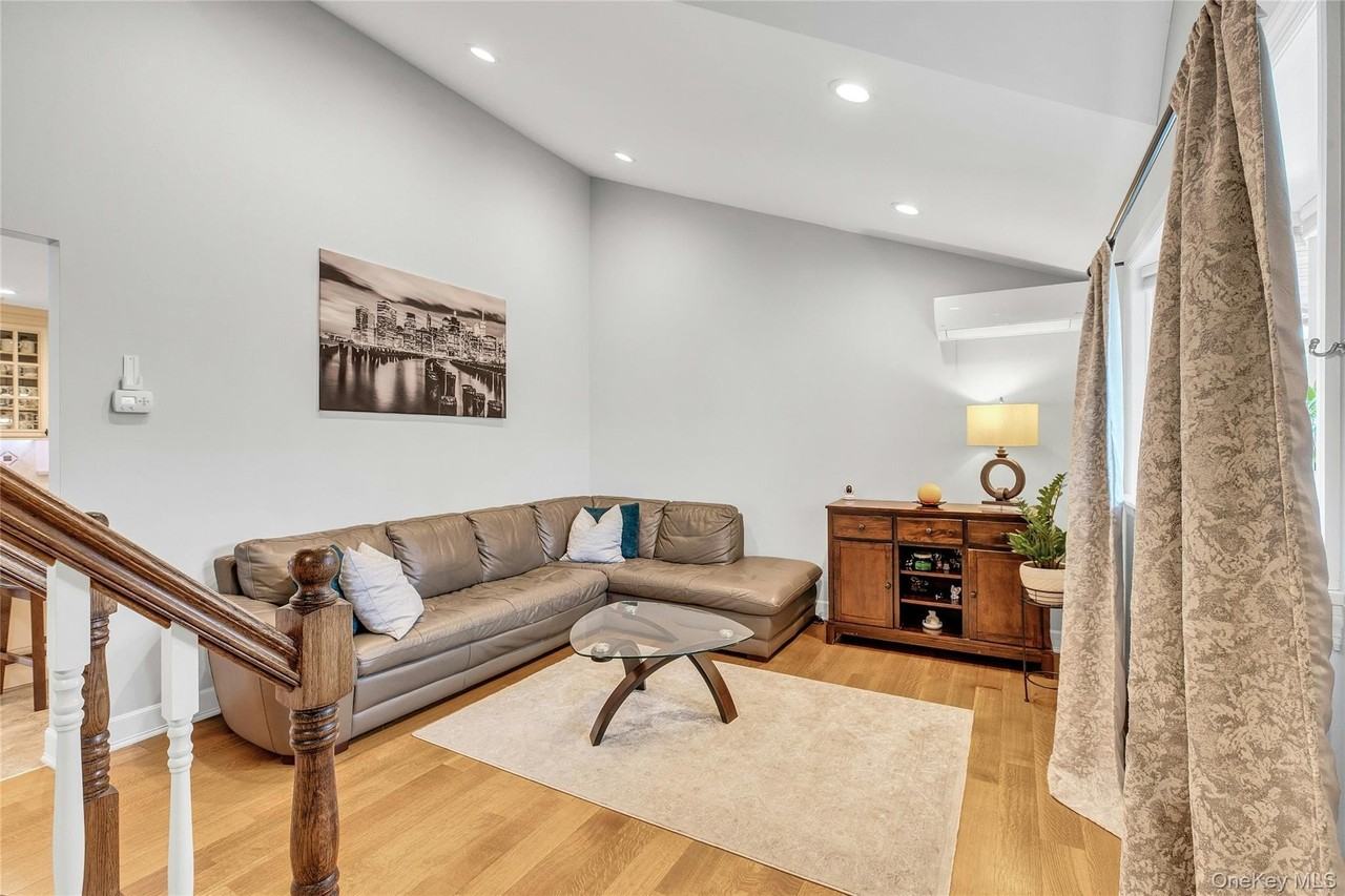 21 Terrell Ln - Photo 2 of 18