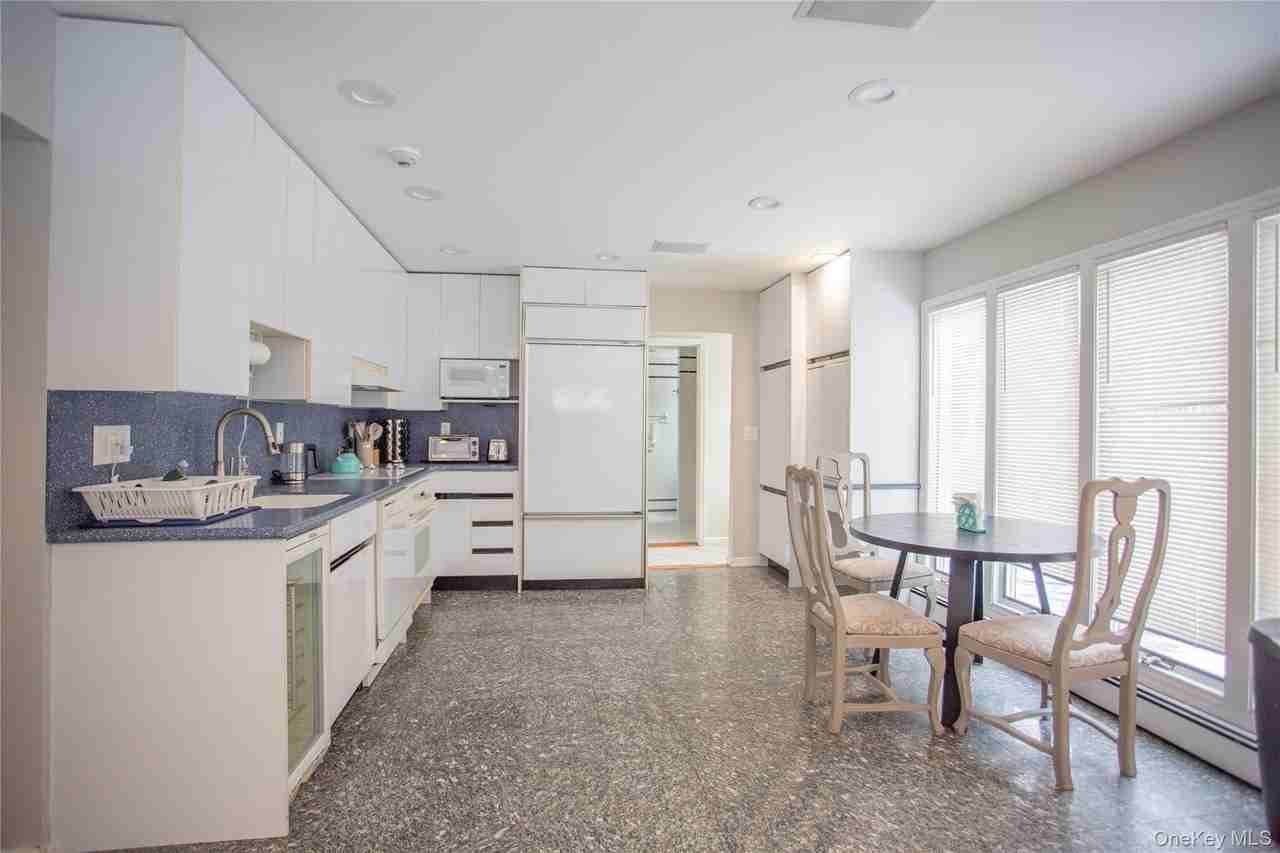 9 Kensington St - Photo 5 of 23