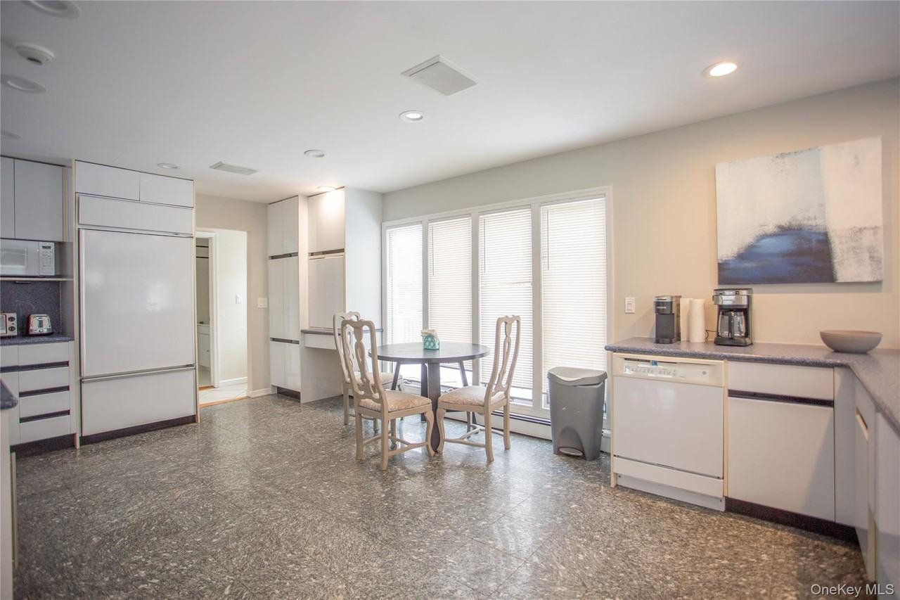 9 Kensington St - Photo 6 of 23