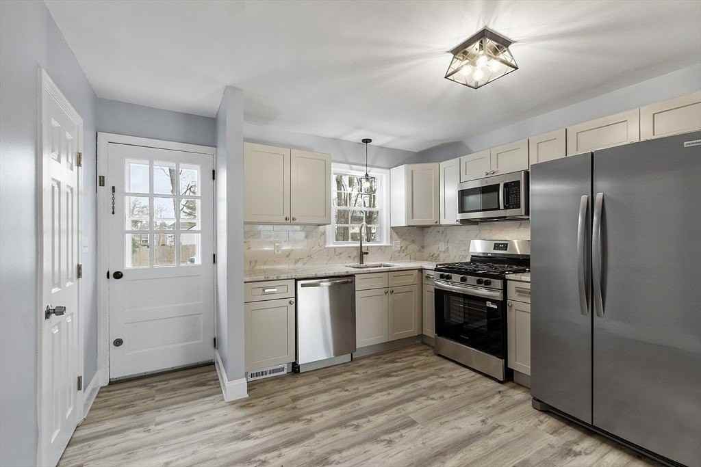 124 Chadwick St #0 - Photo 6 of 34