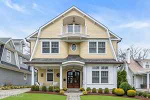 featured image of 218 Worthington Ave