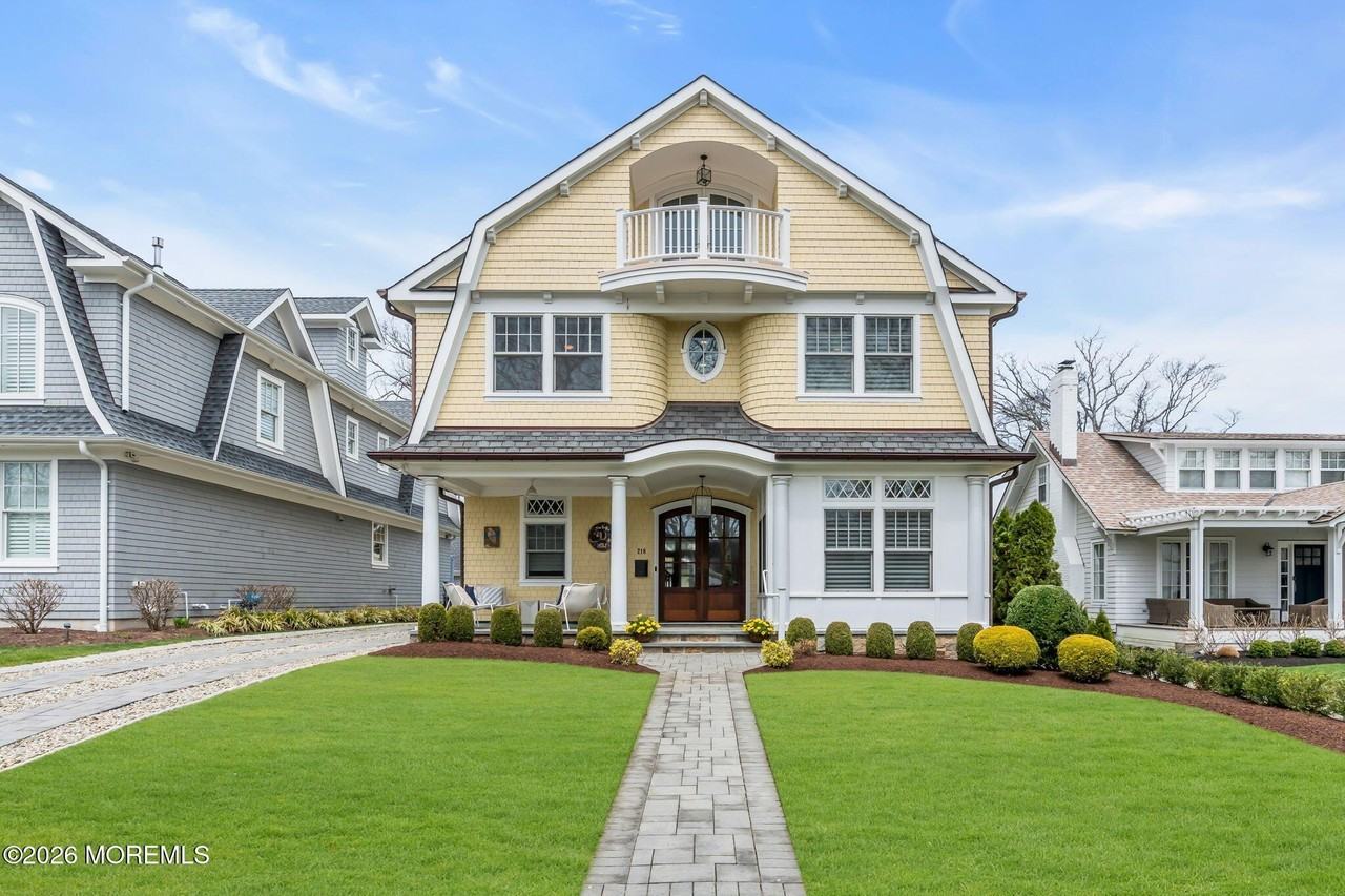 218 Worthington Ave - Photo 2 of 50