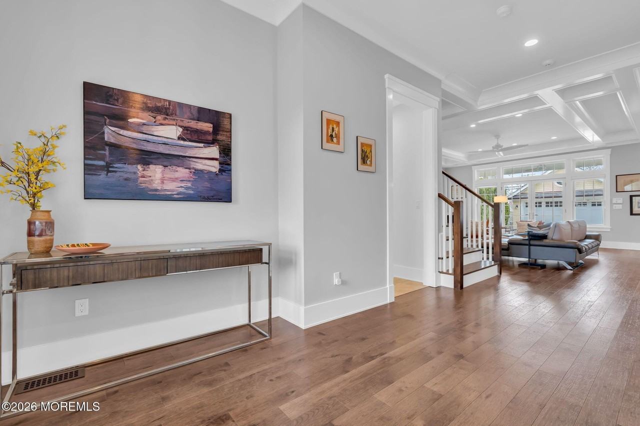 218 Worthington Ave - Photo 4 of 50