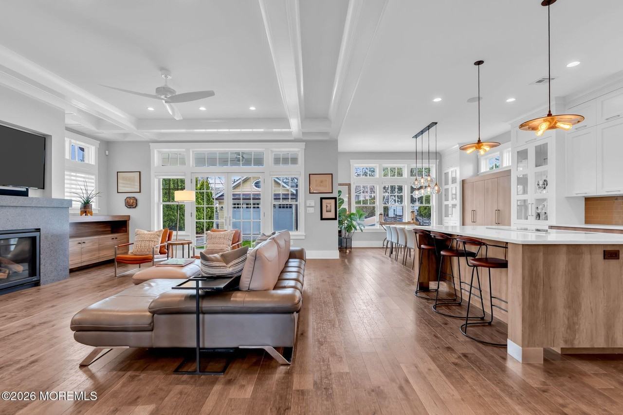 218 Worthington Ave - Photo 6 of 50