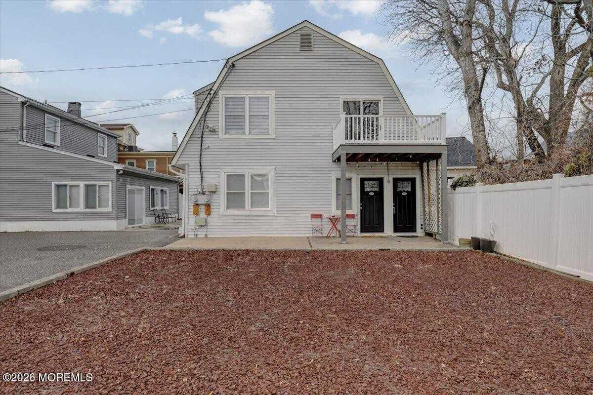 21 Washington St #D - Photo 4 of 27