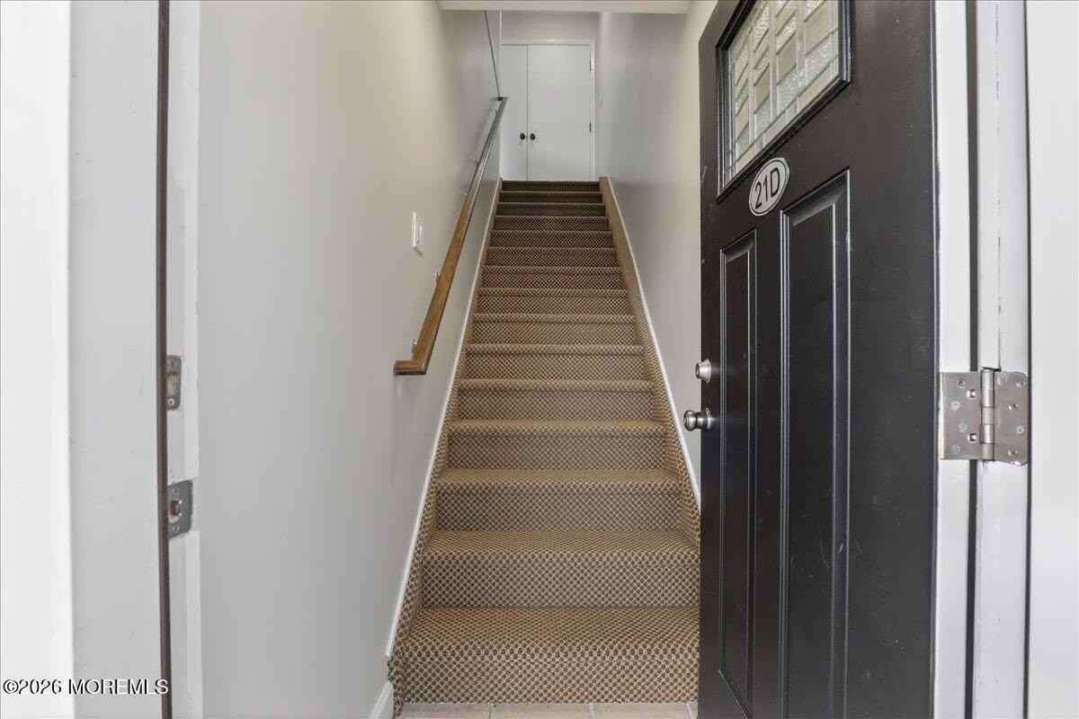 21 Washington St #D - Photo 6 of 27