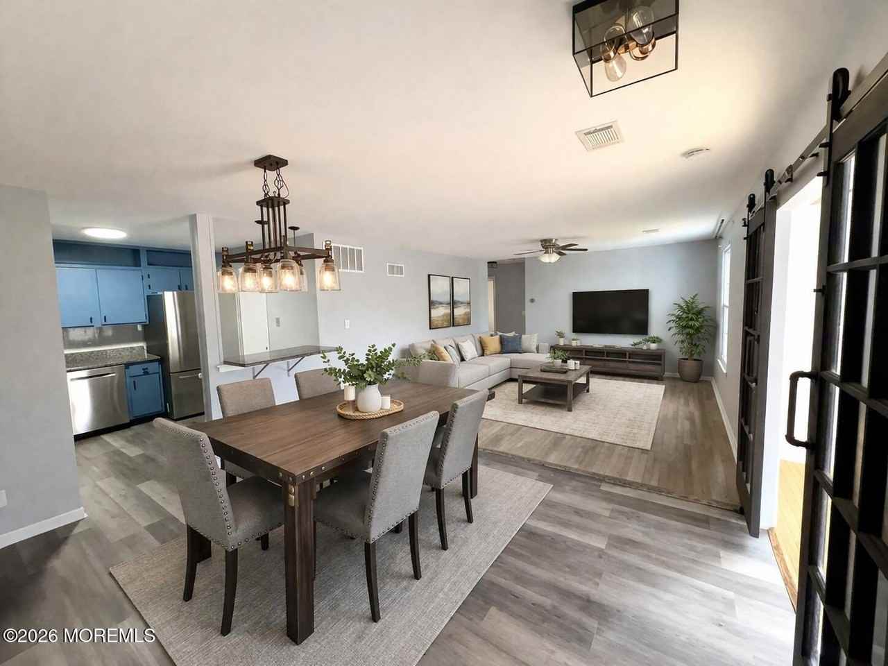 5-6 Atlanta Ct #6 - Photo 3 of 13