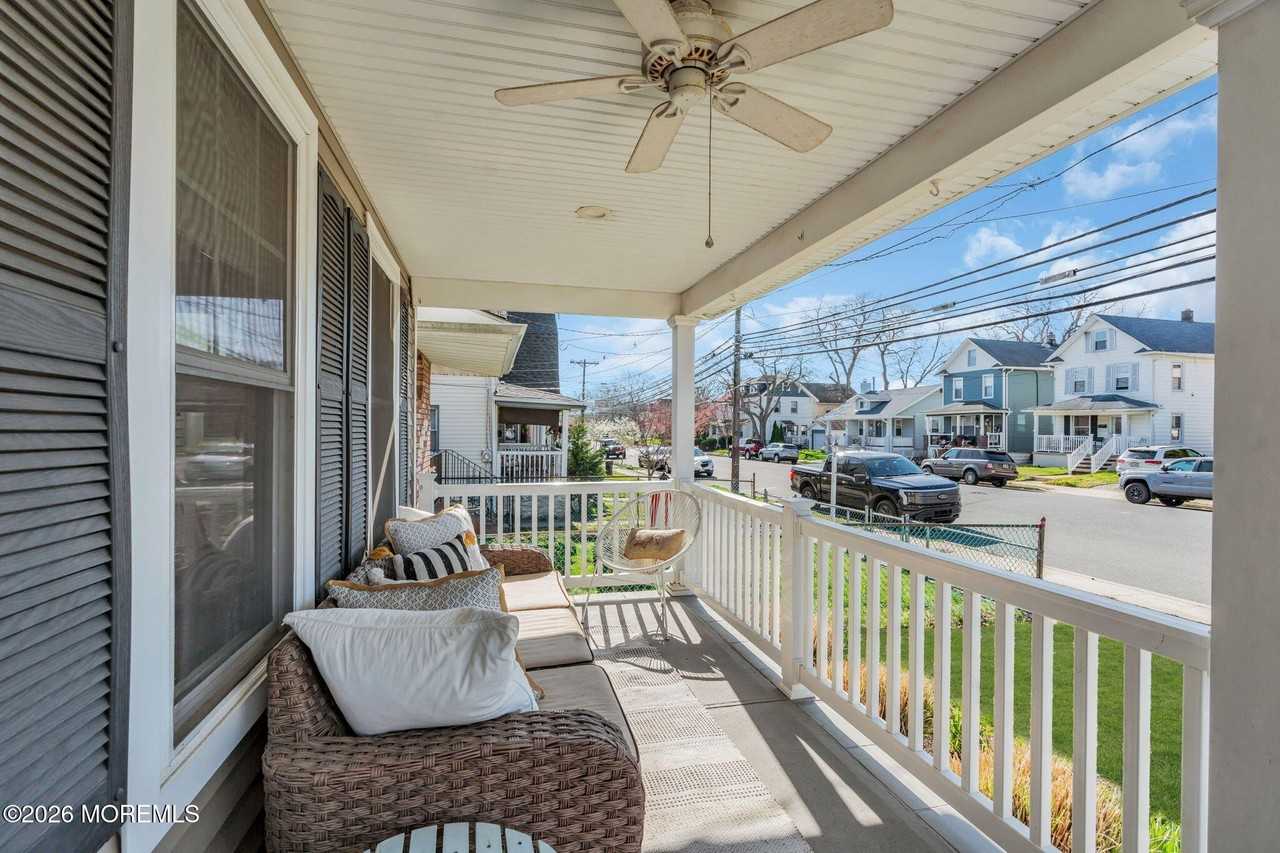 510 Lareine Ave - Photo 4 of 47