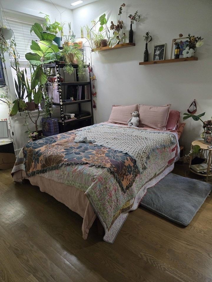 3707 N Southport Ave #2 - Photo 7 of 11