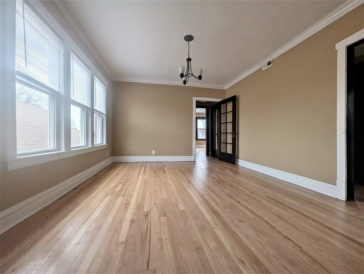 3114 N Kilpatrick Ave #2 - Photo 5 of 12