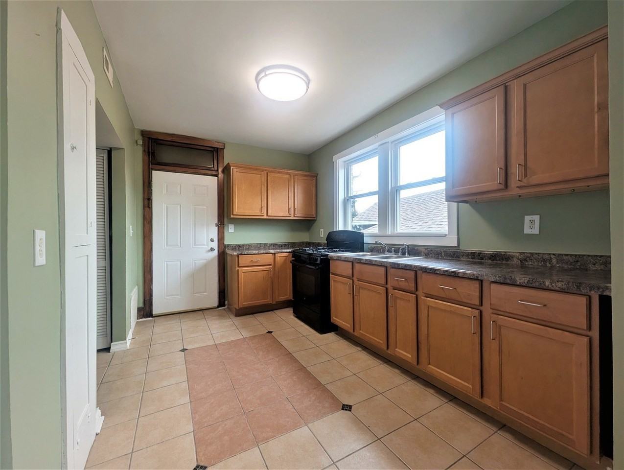 3114 N Kilpatrick Ave #2 - Photo 7 of 12