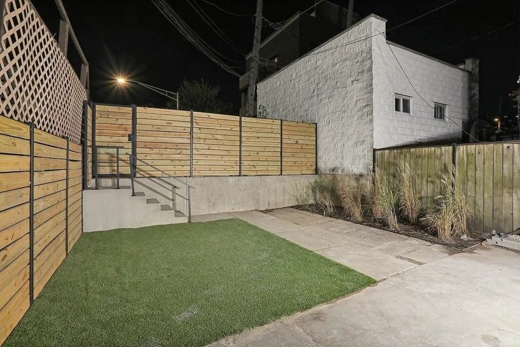 723 N Willard Ct #2 - Photo 2 of 12