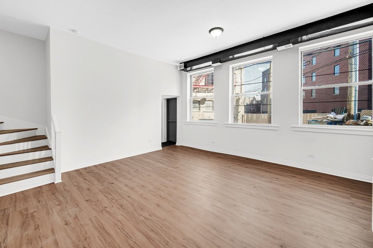 1225 N Milwaukee Ave #R - Photo 4 of 21