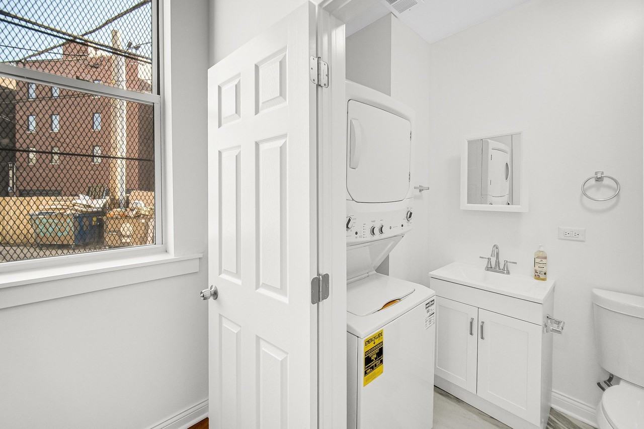 1225 N Milwaukee Ave #R - Photo 7 of 21