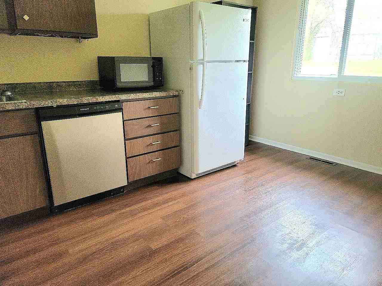 70 Pine Ct - Photo 5 of 14