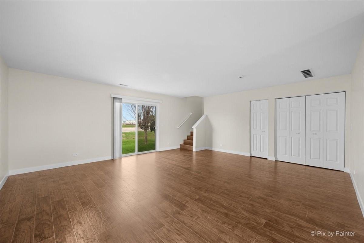 1737 W Chrysler Dr - Photo 7 of 32