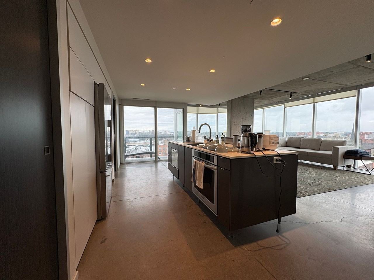 201 E Washington St #1102 - Photo 5 of 15