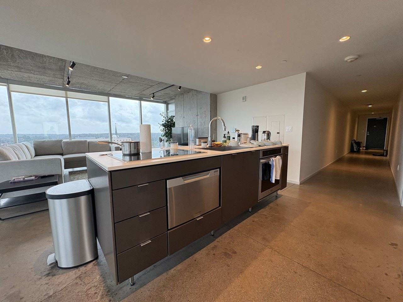 201 E Washington St #1102 - Photo 6 of 15