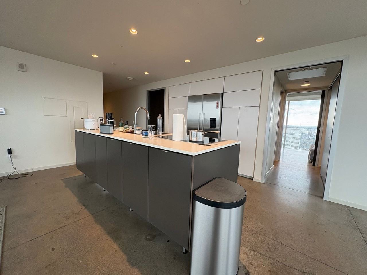 201 E Washington St #1102 - Photo 7 of 15