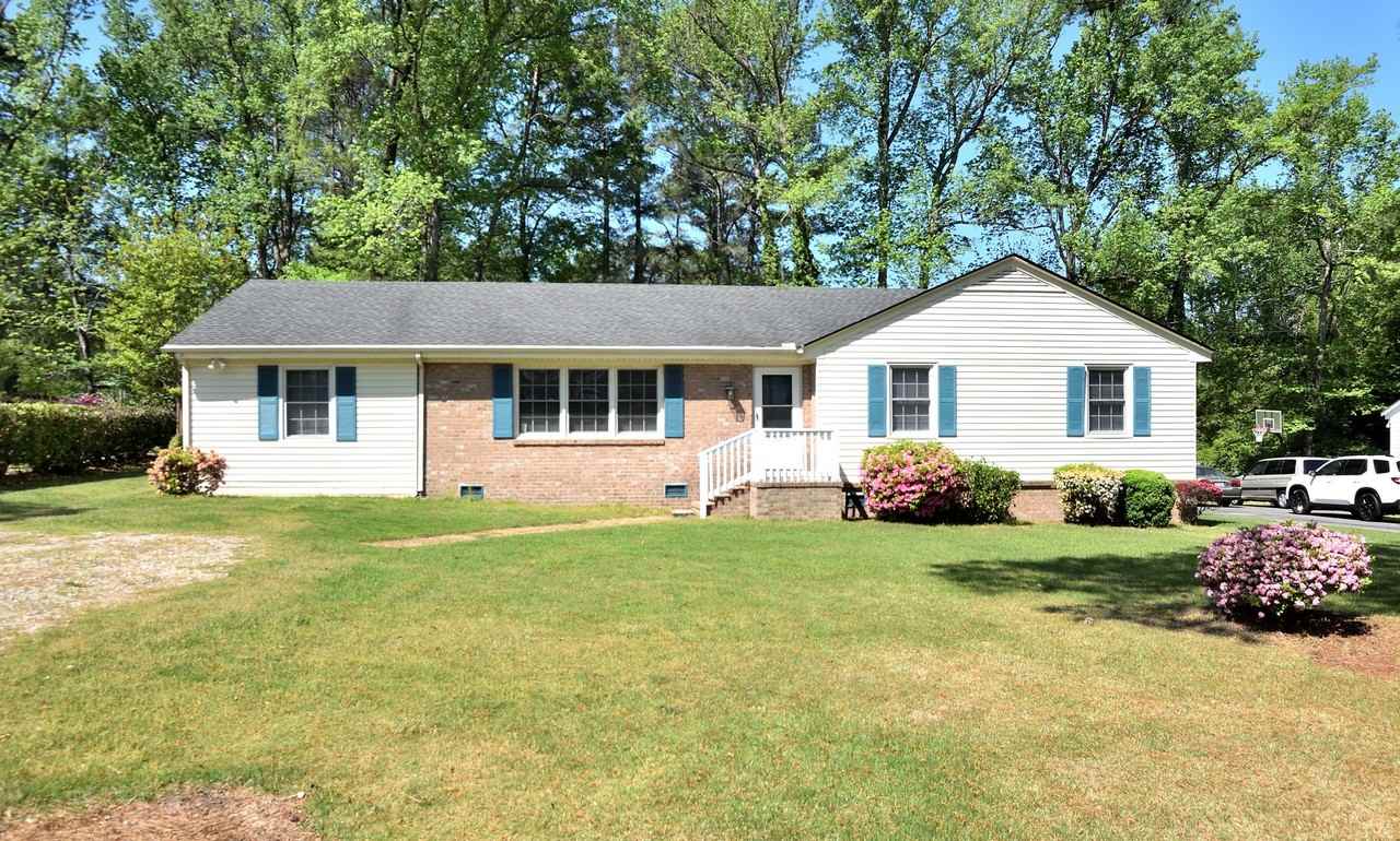 1640 Bridgedale Dr - Photo 2 of 27