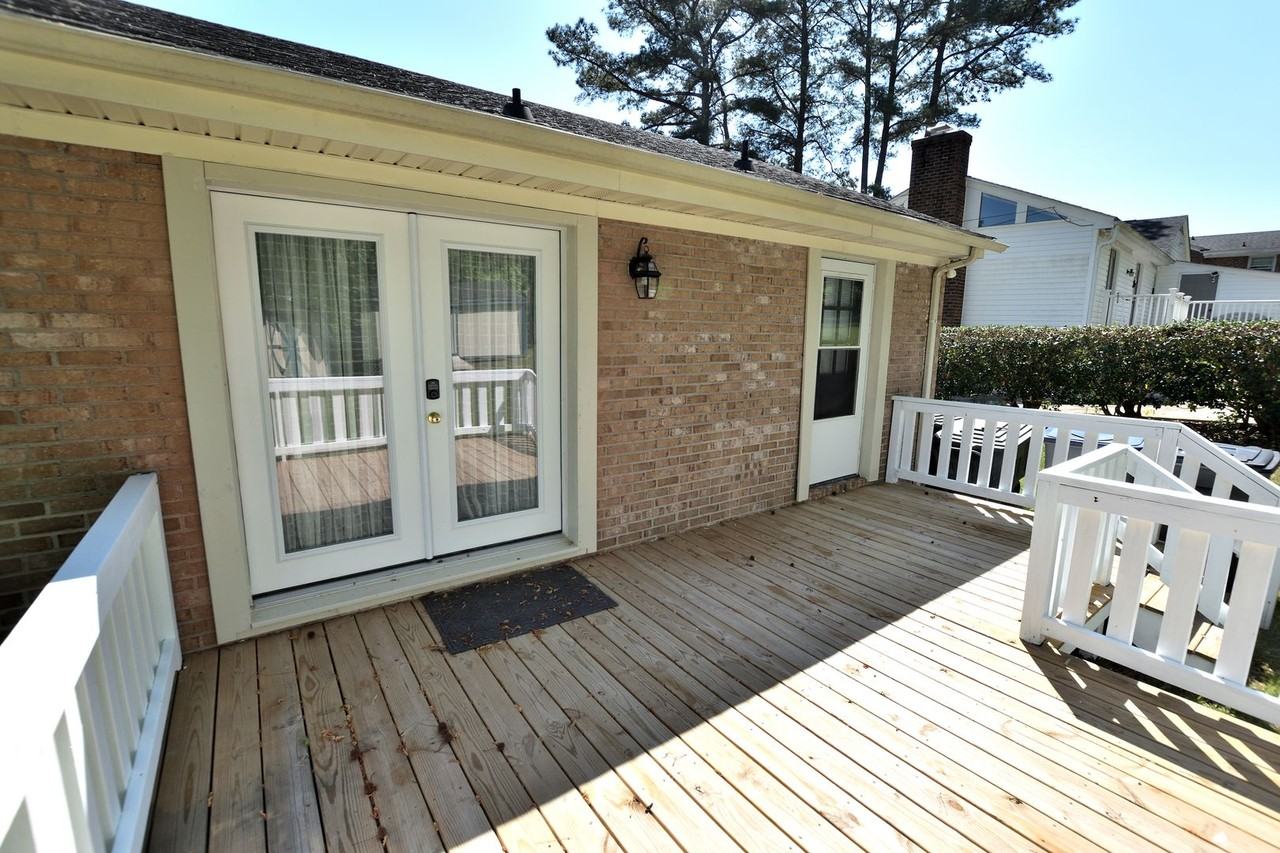 1640 Bridgedale Dr - Photo 5 of 27