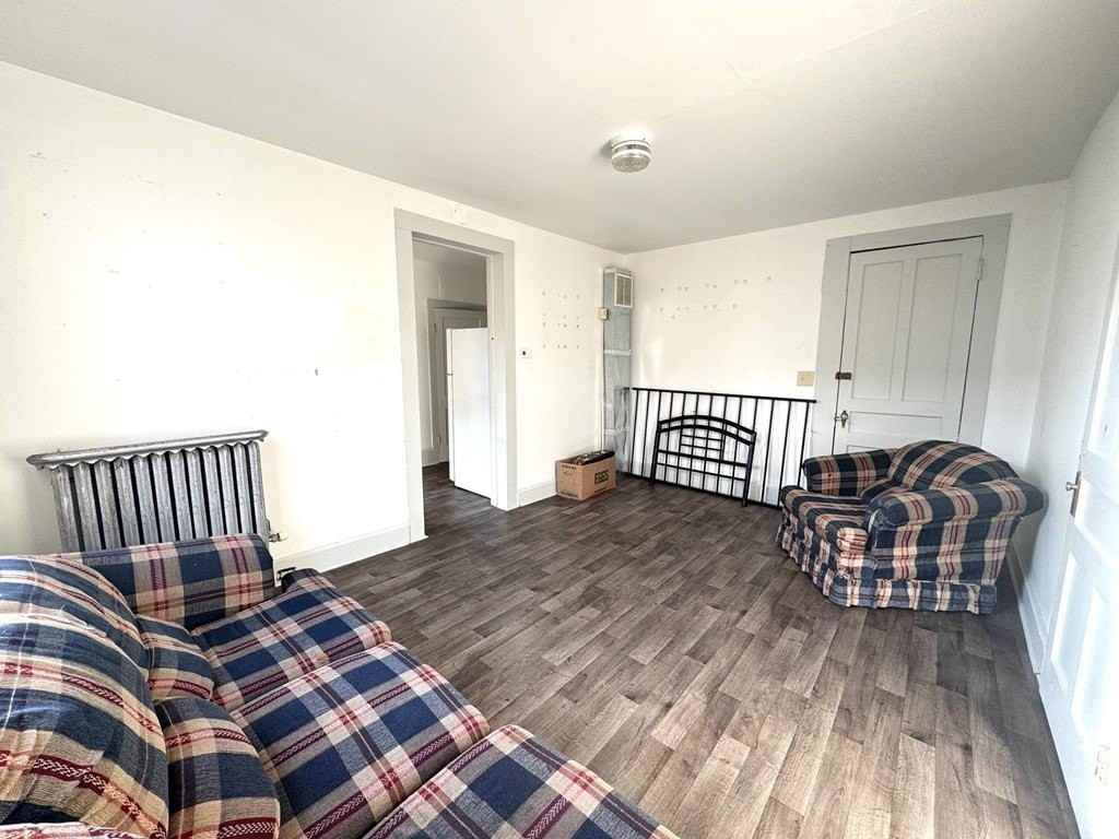 87 Main St - Photo 6 of 10