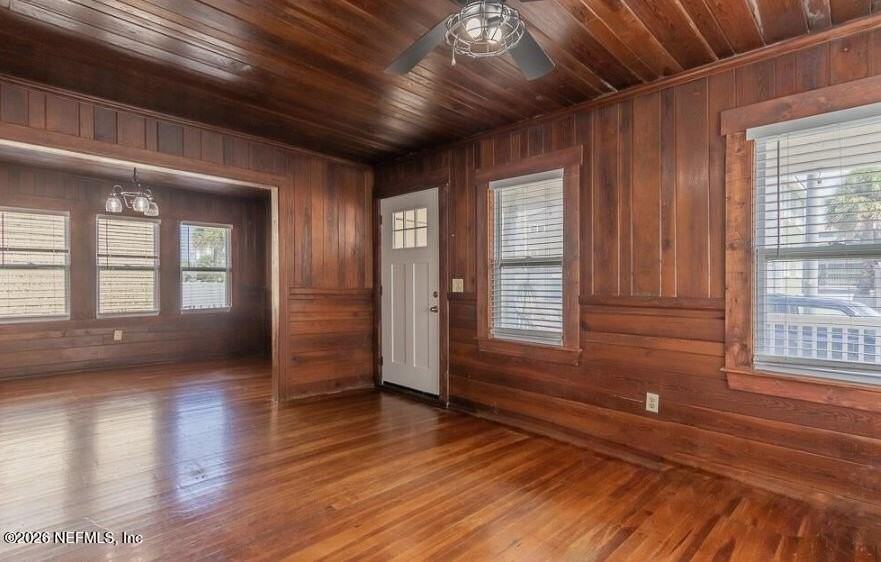 1718 1st St N #3 - Photo 2 of 24