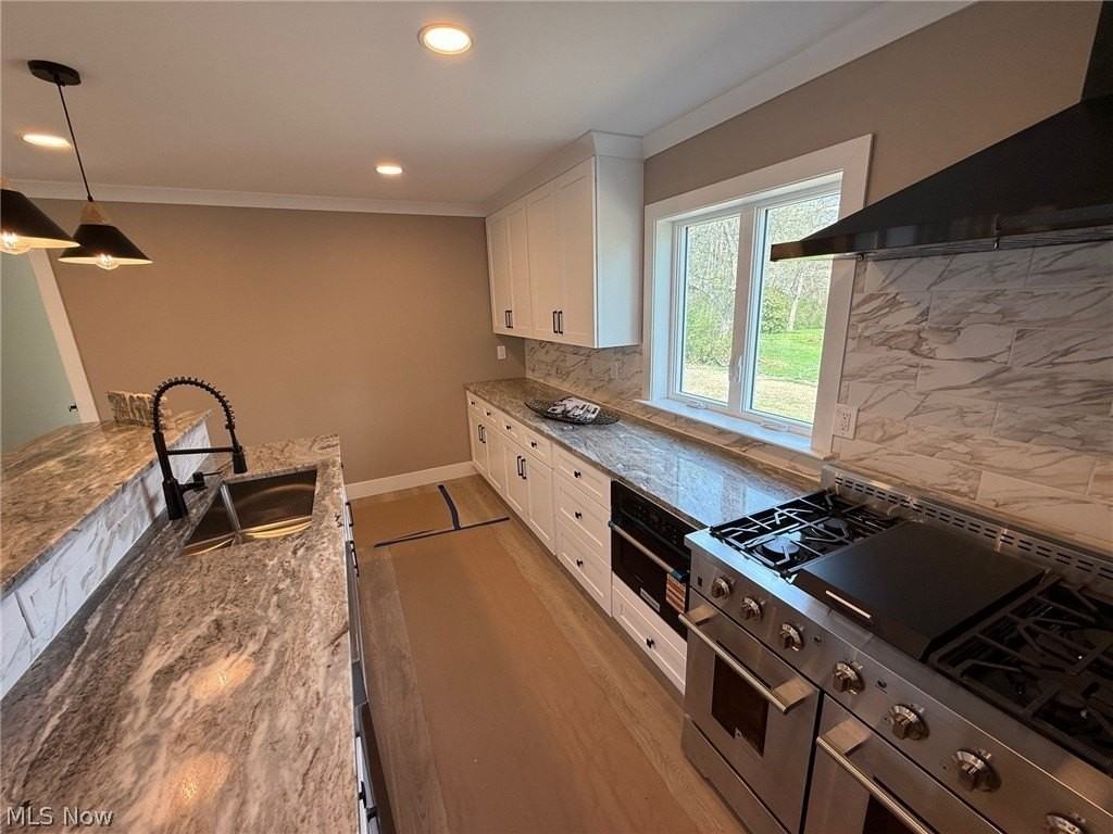 3940 Ellendale Rd - Photo 4 of 34