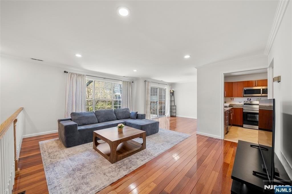 166 Lynette Dr - Photo 5 of 21