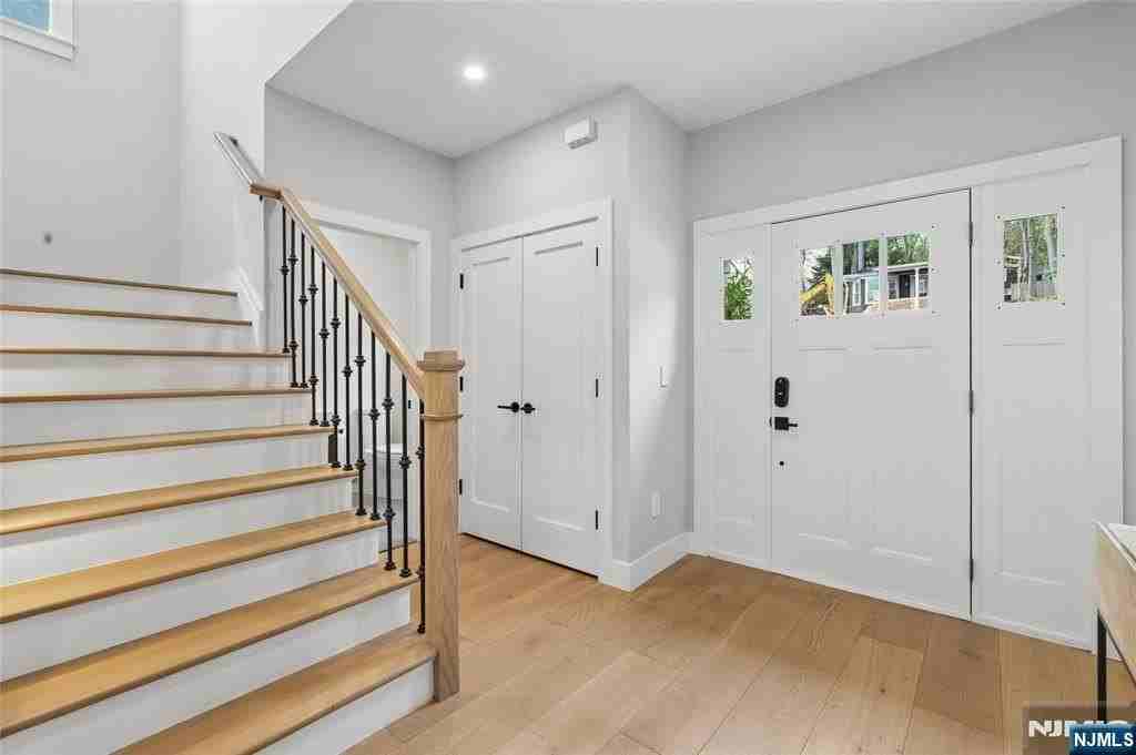 34 Merrifield Way - Photo 3 of 48