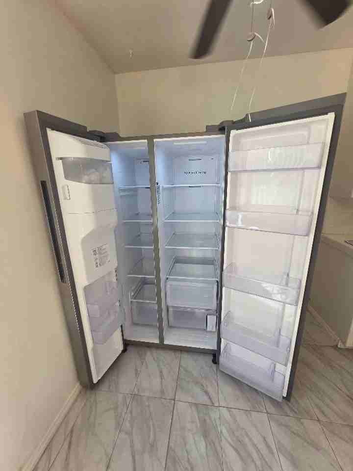 815 Pacific Ave #11 - Photo 3 of 12