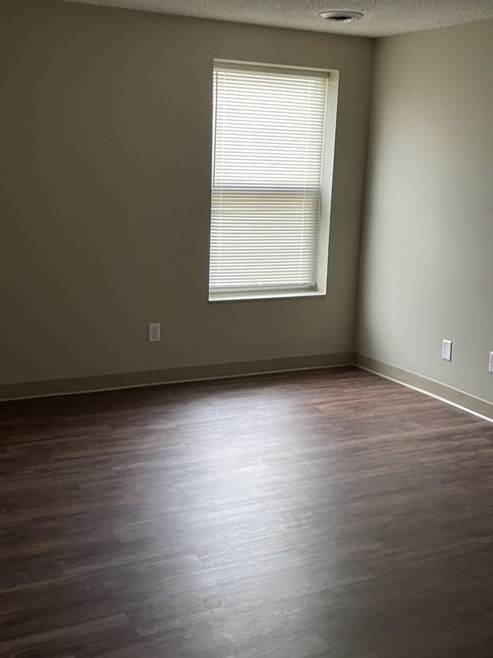 5907 #5907A - Photo 5 of 8