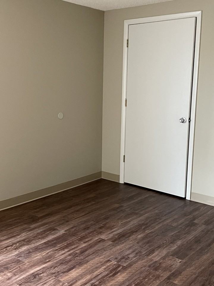 5907 #5907A - Photo 6 of 8