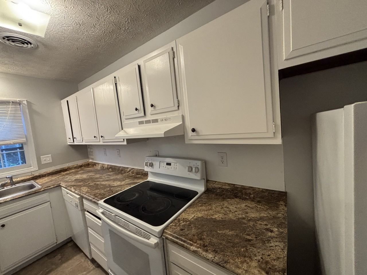 201 Southway Garden Rd #1 - Photo 5 of 17