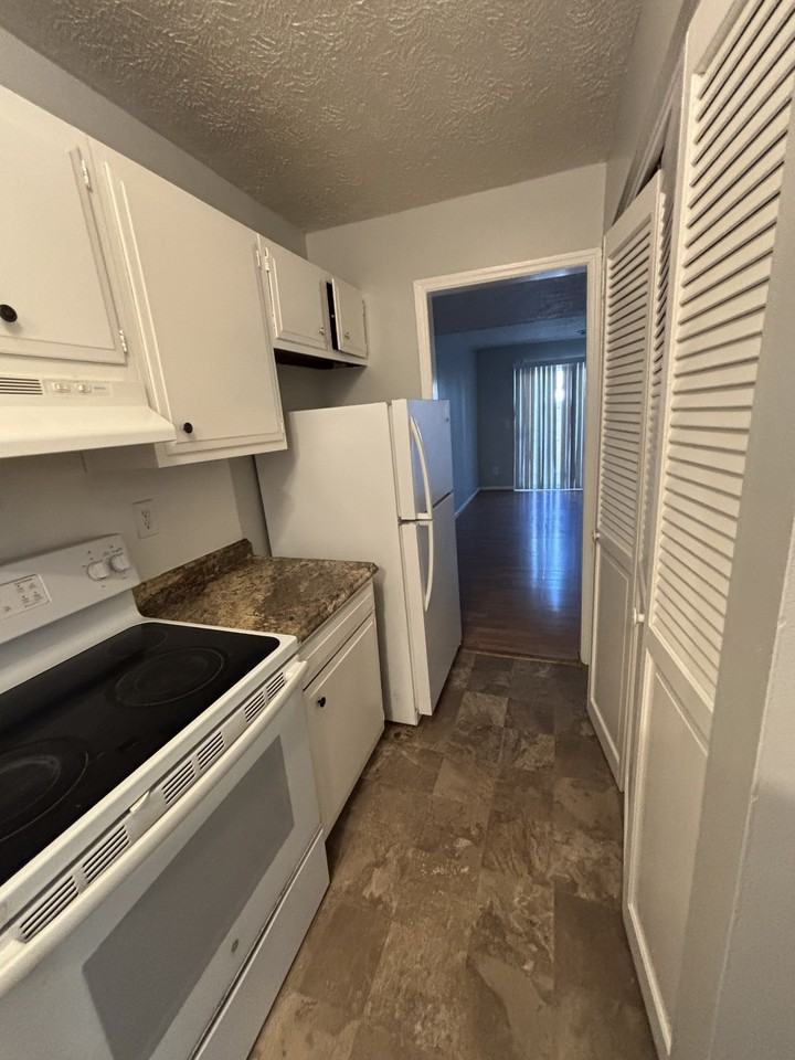 201 Southway Garden Rd #1 - Photo 6 of 17