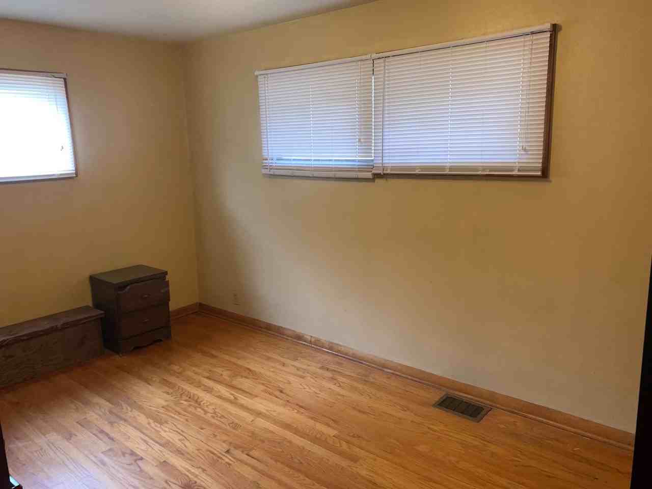 120 W Vermont Ave - Photo 7 of 10