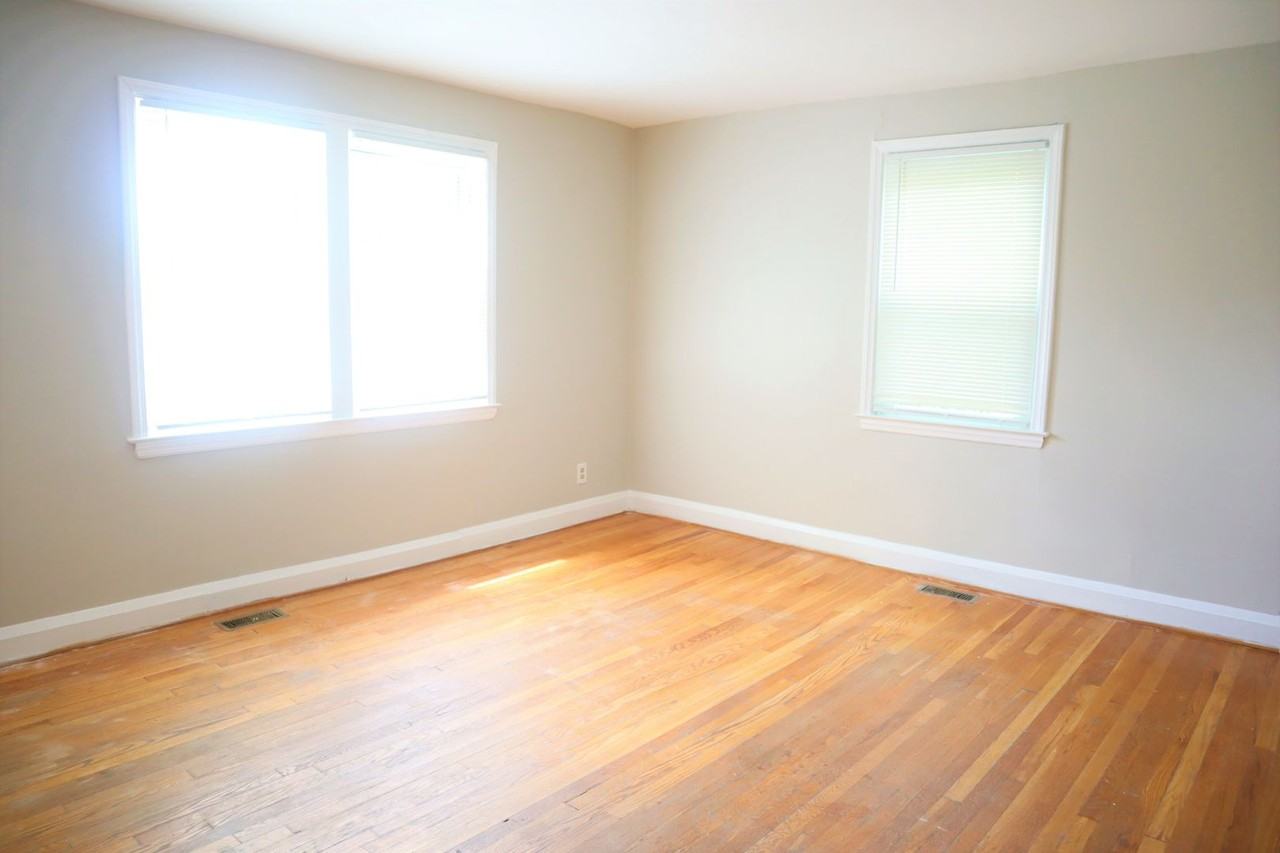 908 Dartmouth Rd - Photo 3 of 12