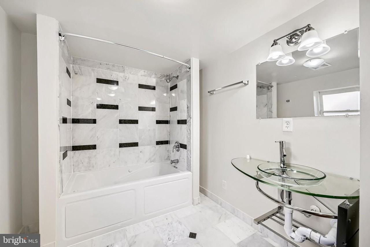 456 E Federal St - Photo 3 of 15