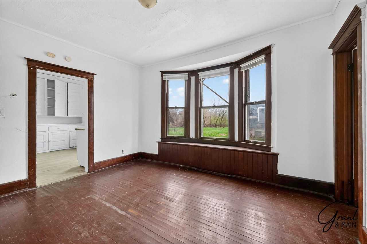 127 W Buena Vista St - Photo 7 of 21