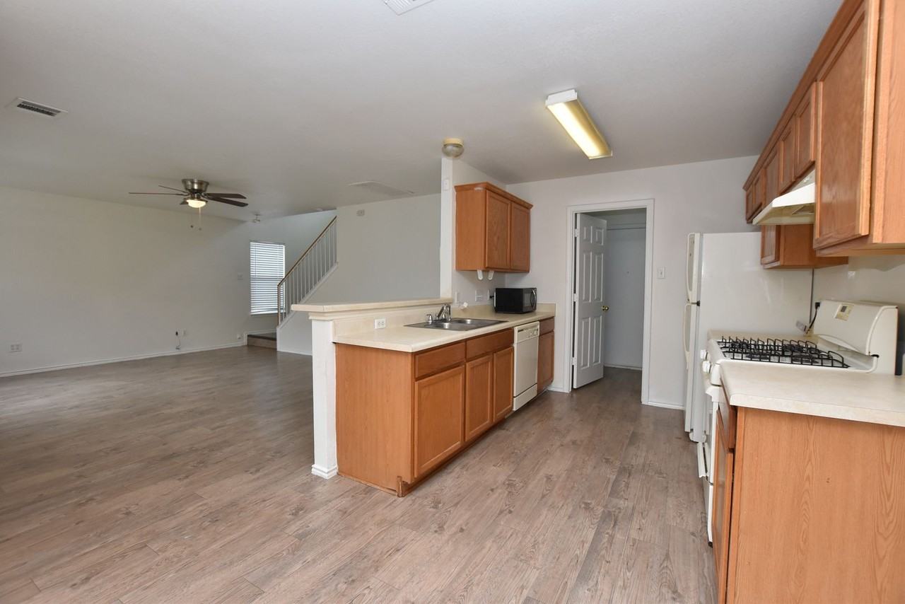 2309 Marcus Abrams Blvd - Photo 5 of 15