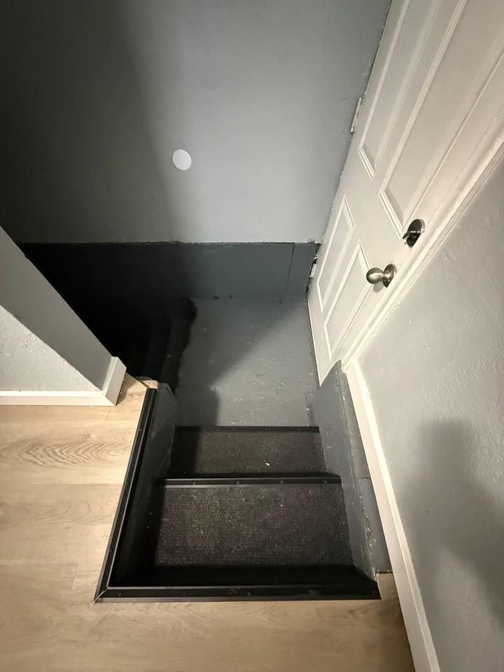 722 Coyne Ave - Photo 6 of 15