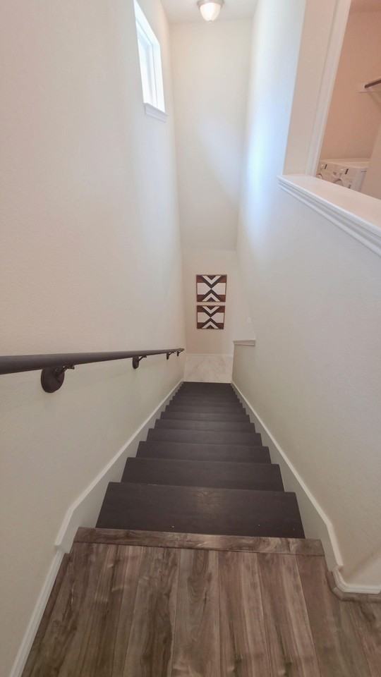 Garland Brook Dr - Photo 7 of 35