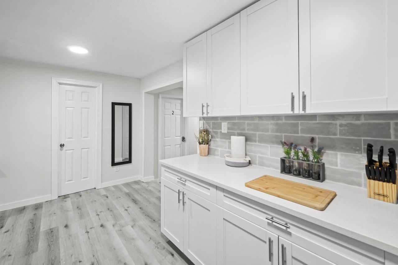 Gano Ct - Photo 3 of 38