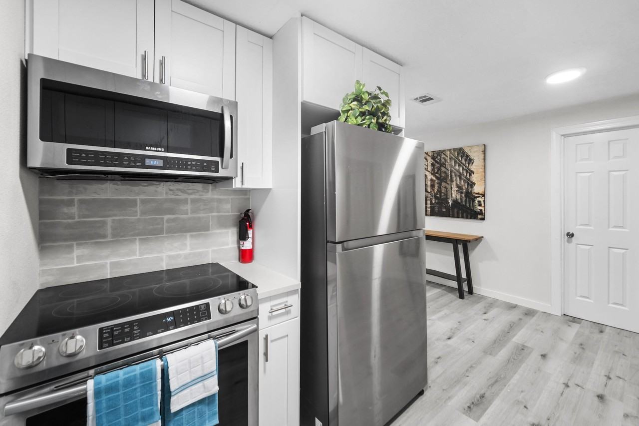 Gano Ct - Photo 4 of 38