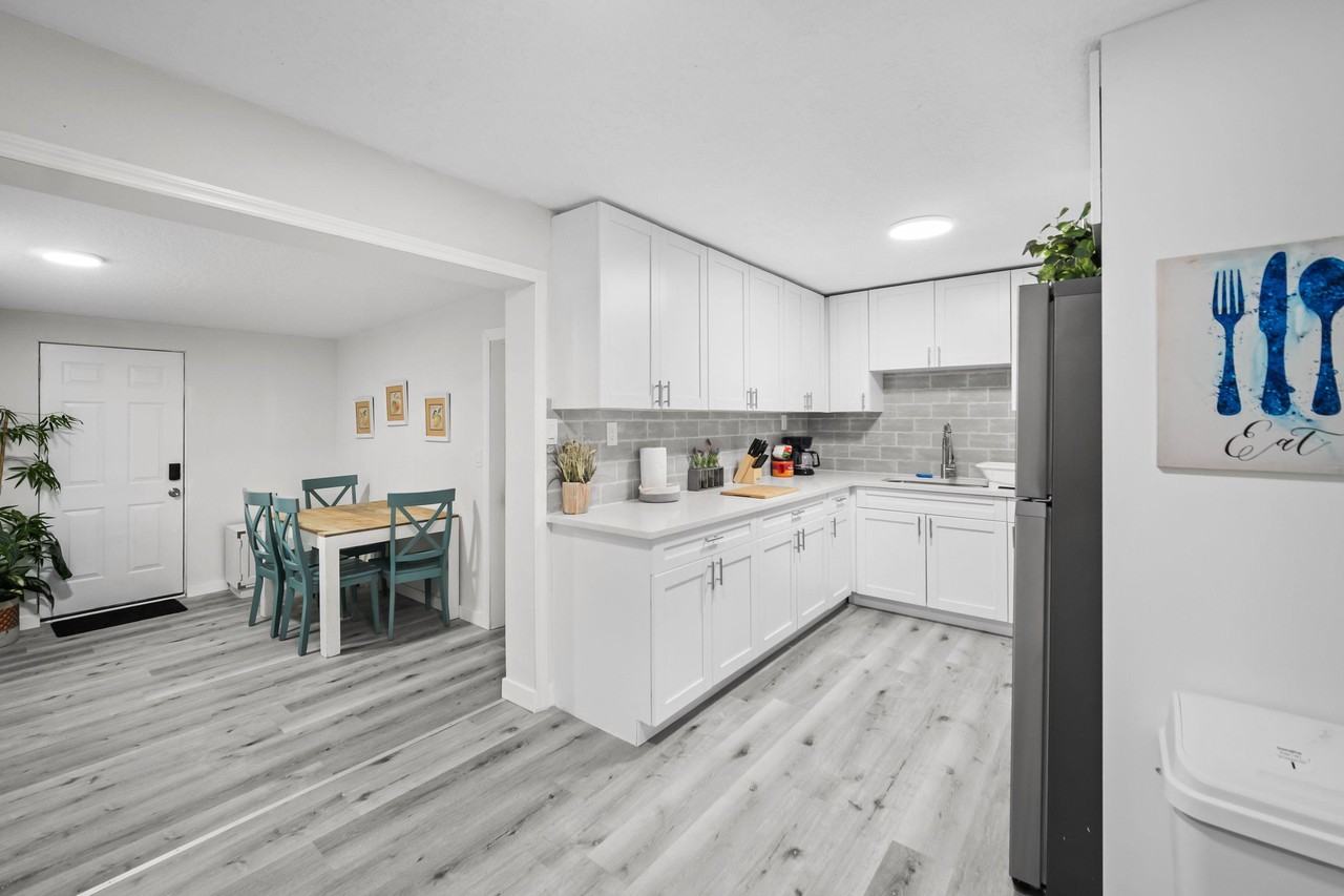 Gano Ct - Photo 6 of 38