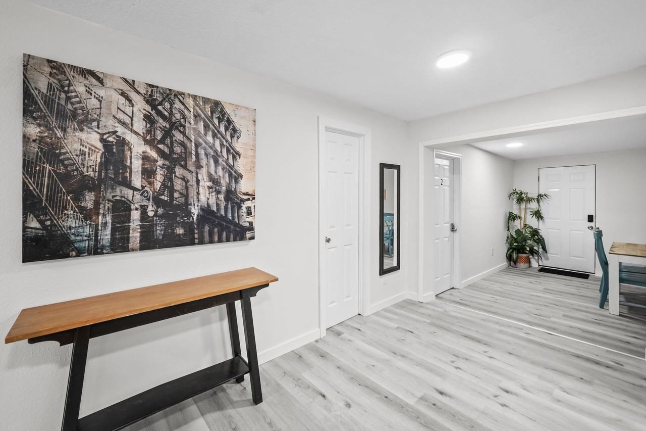 Gano Ct - Photo 7 of 38