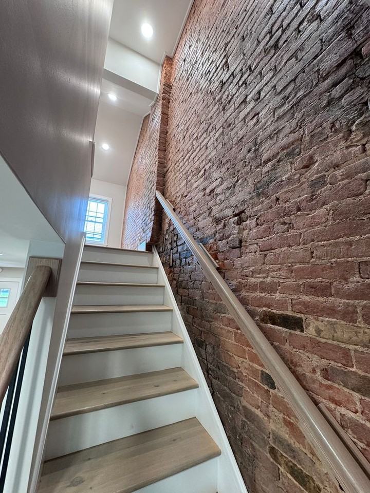 228 Church St - Photo 7 of 19