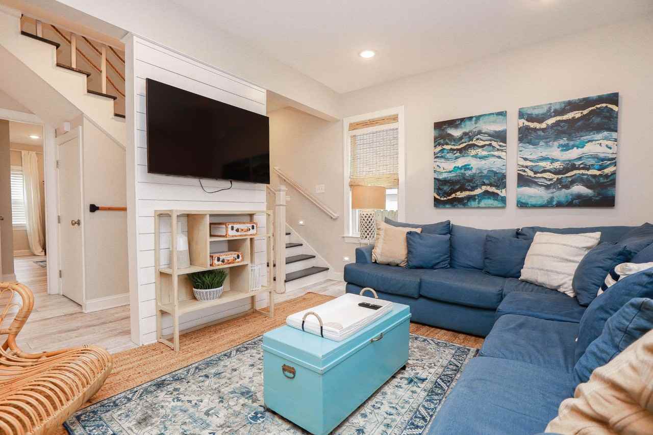 S Boxwood St - Photo 3 of 40